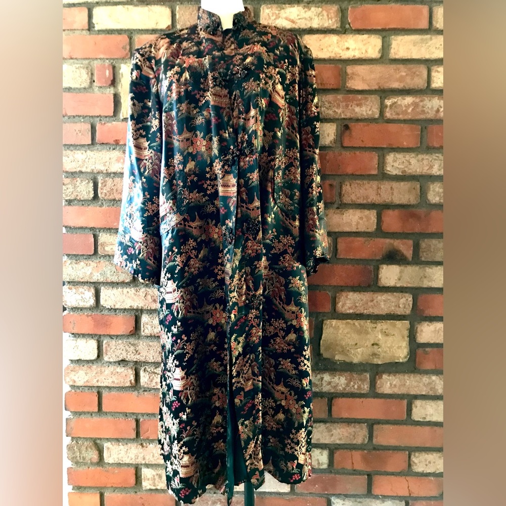 Vintage 1970’s Peony Brand Shanghai Kimono Robe